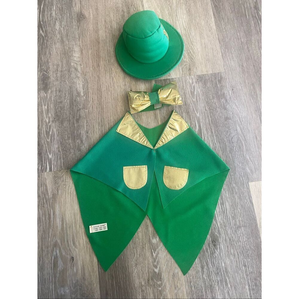 St Patrick's Day Cape &  Hat Outfit for use with 23" Goose Grab 1997 Vintage